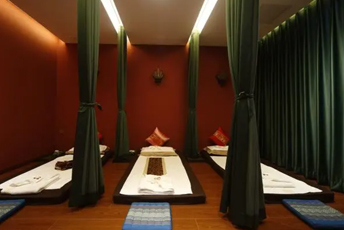 深圳坪山泰式按摩的被动瑜伽：当身体被折叠成诗